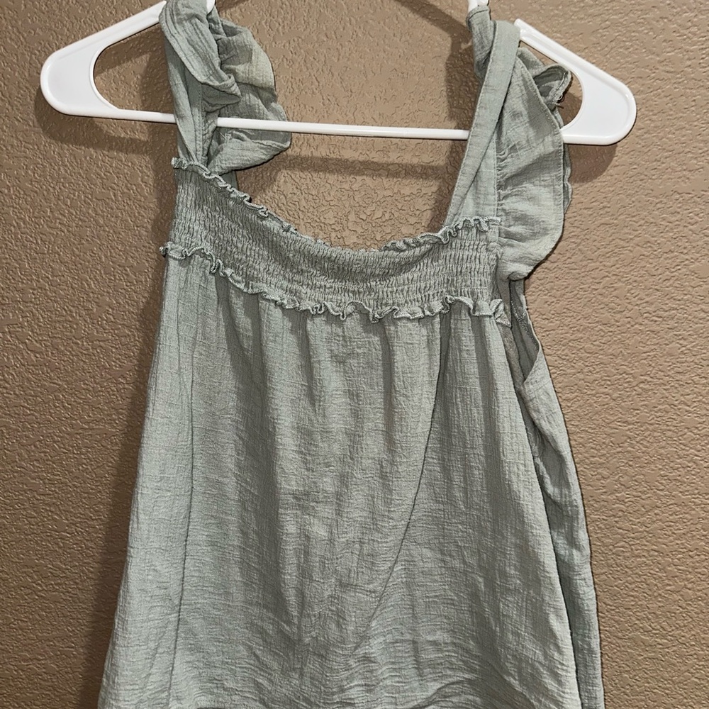 Women's Light Green Sleeveless Top